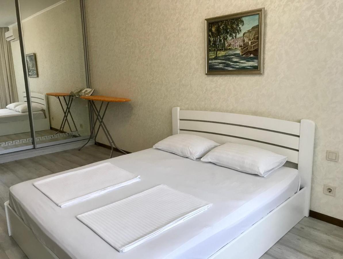 Apartments & Vernissage On Kostandi Odessa Dış mekan fotoğraf